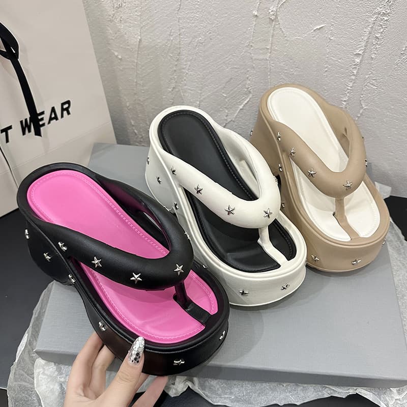 Fashionable Thick-soled Flip-flops For Women Suitable For Outdoor Wear