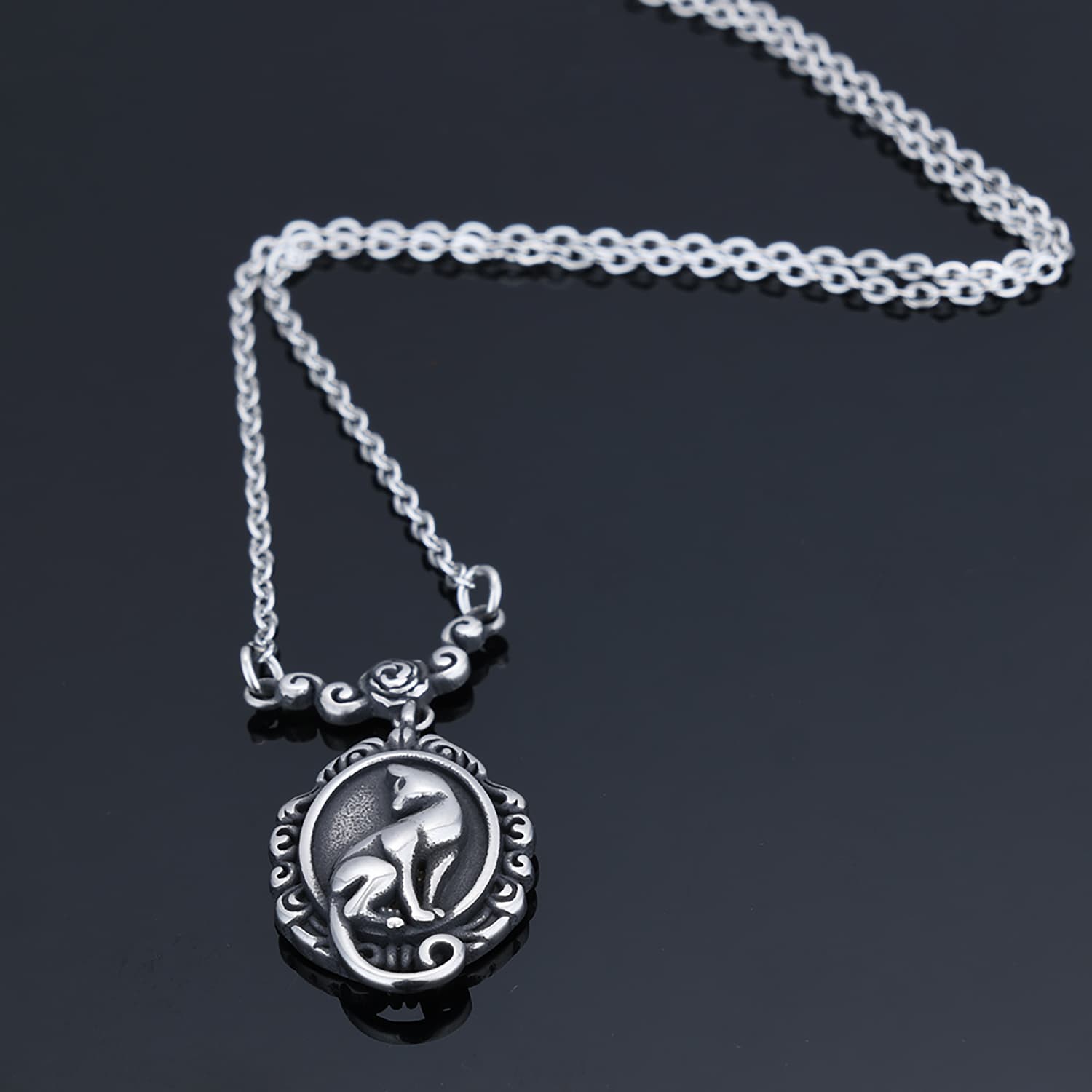 Stainless Steel 3D Kitten Pendant Necklace with Floral Wreath - Unisex Elegant Personalized Jewelry Chain for Daily Wear